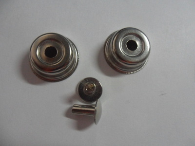 【供应箱包炮脚,铁丝箱包角扣 箱包铁丝扣】价格,厂家,图片,其他箱包服装配件,平湖市良正五金-